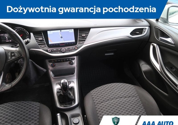 Opel Astra cena 38000 przebieg: 171466, rok produkcji 2017 z Wolbrom małe 326